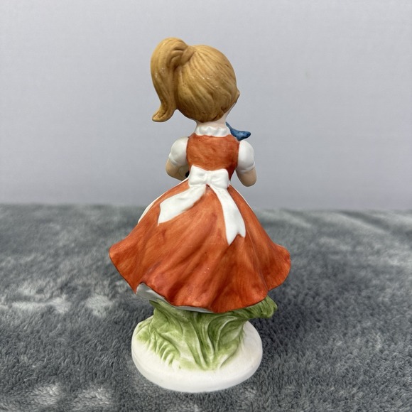 Vintage‎ C-8613 Girl with Blue Bird Figurine Napcoware Made in Poland Porcelain - Picture 3 of 7